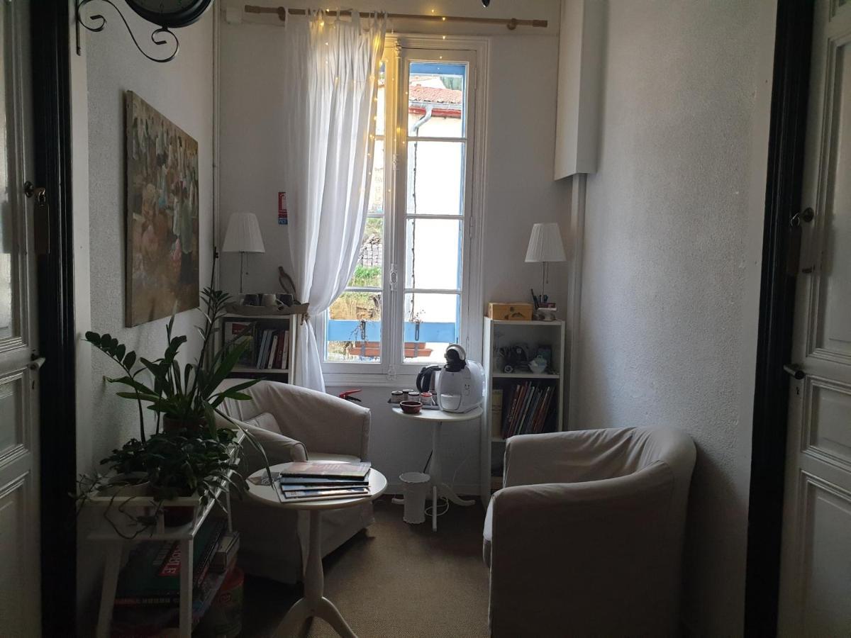 Chambres D'Hotes Et Gites- L'Abri Sous Roche Tautavel Exterior foto