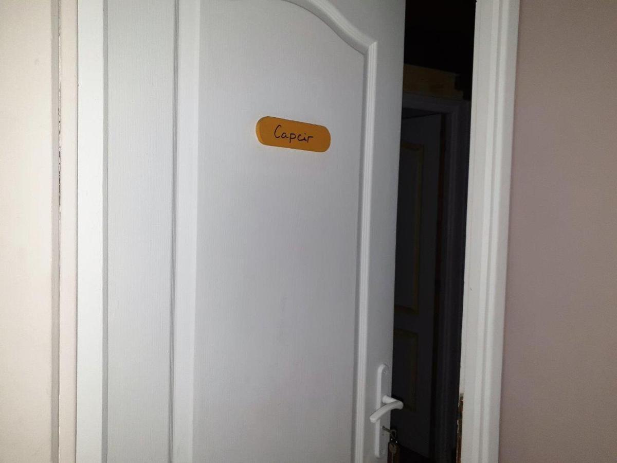 Chambres D'Hotes Et Gites- L'Abri Sous Roche Tautavel Exterior foto